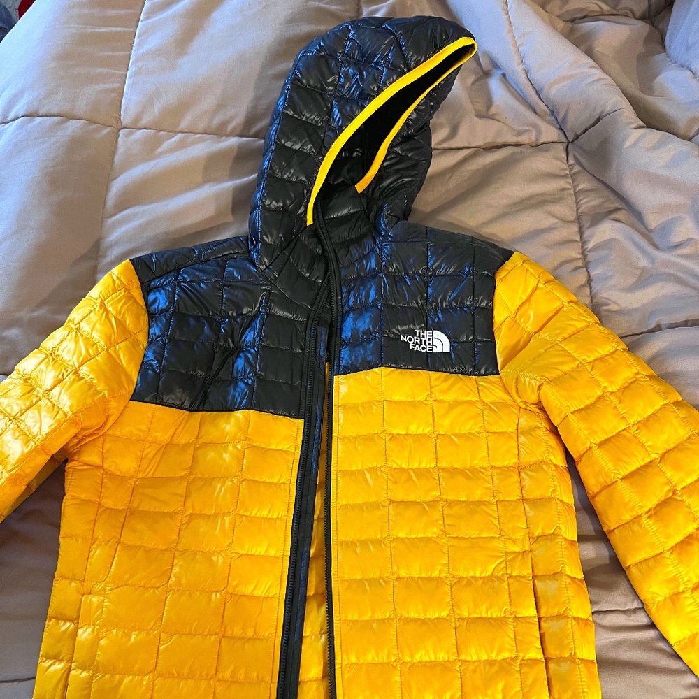 Mens North Face Thermoball jacket